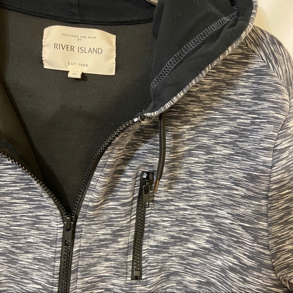 Men’s River Island zip up sweatshirt (M)